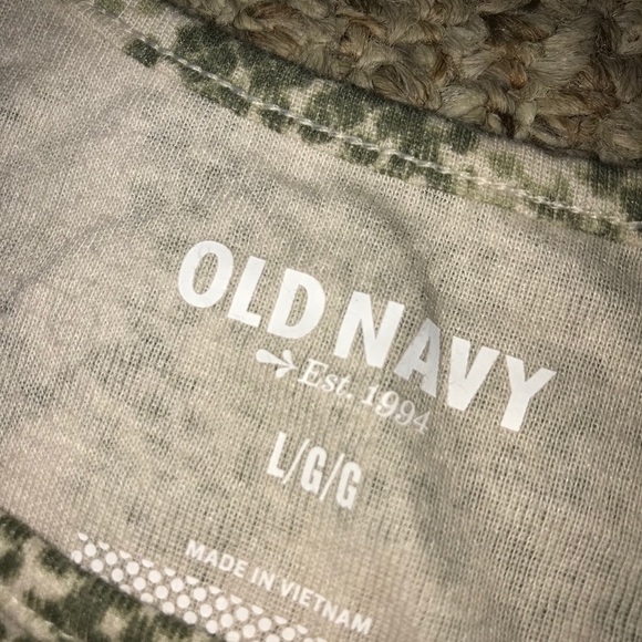 Old navy tank - Picture 3 of 4